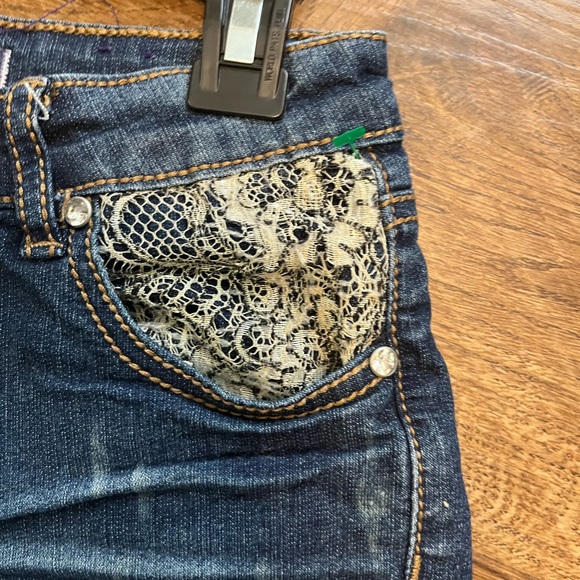 Denim and lace shorts by karma blue - Picture 2 of 5